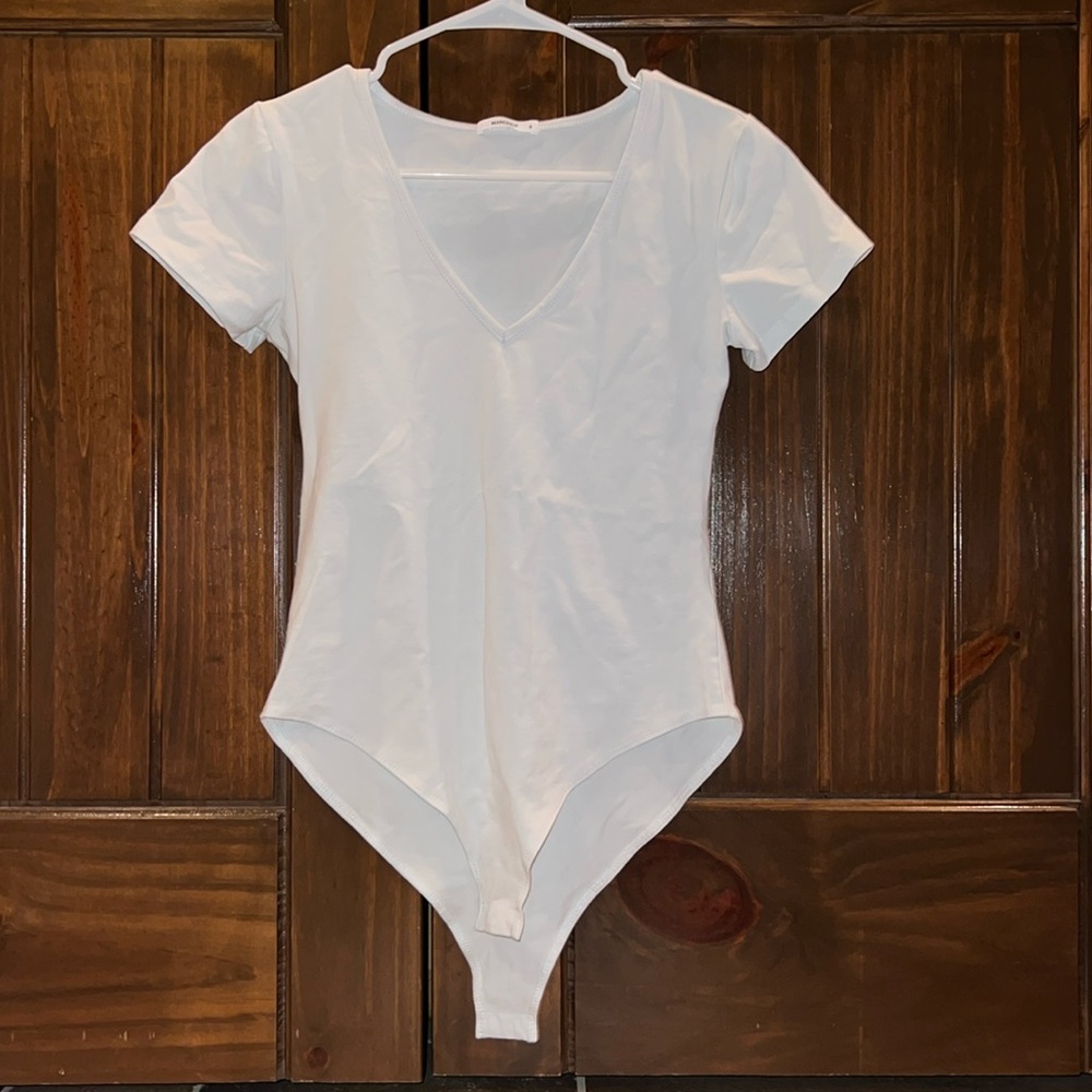 White V-neck body suit